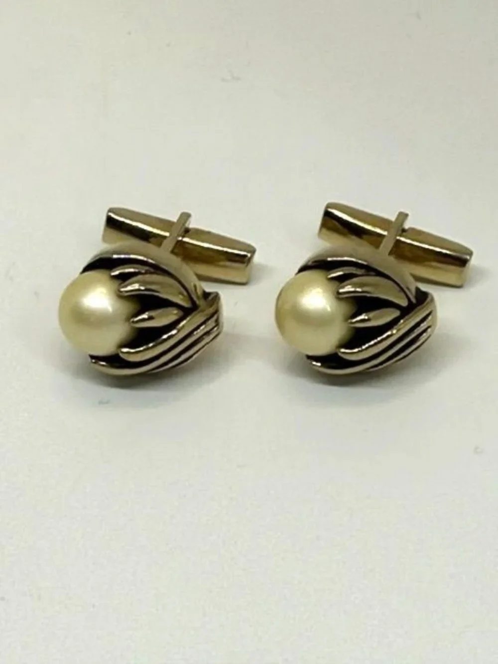 Vintage Gold Tone and Faux Pearl Unisex Cufflinks